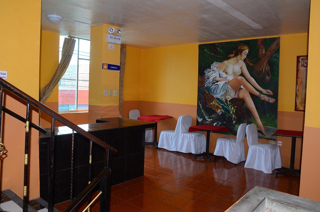 Hotel Real Madrid Riobamba Exterior foto